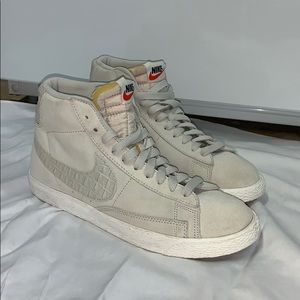 Nike Blazer size 7.5